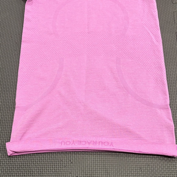 Lululemon women’s swiftly tech - Picture 4 of 9